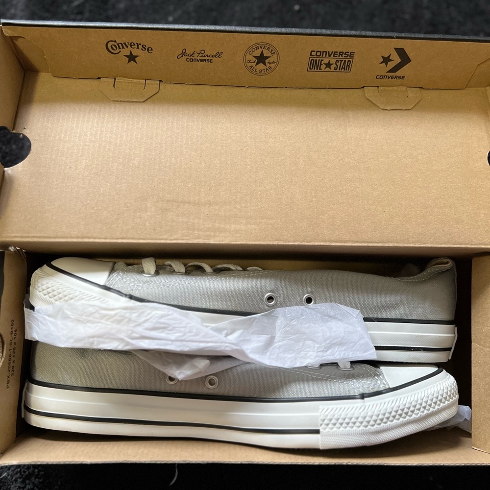 Brand New Converse Grey Low-Top Never Worn! Men’s Size 10
